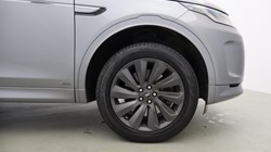 2019 (69) LAND ROVER DISCOVERY SPORT 2.0 D150 R-Dynamic SE 5dr Auto 5233527