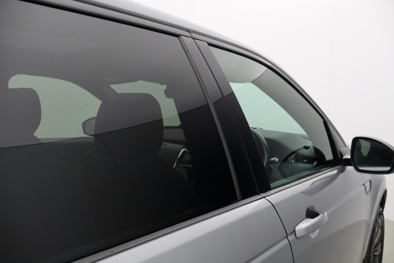 2019 (69) LAND ROVER DISCOVERY SPORT 2.0 D150 R-Dynamic SE 5dr Auto 5233520