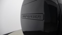 2023 (23) LAND ROVER DEFENDER 3.0 D250 X-Dynamic SE 90 3dr Auto 5232195