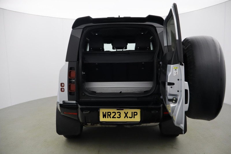 2023 (23) LAND ROVER DEFENDER 3.0 D250 X-Dynamic SE 90 3dr Auto 5232531