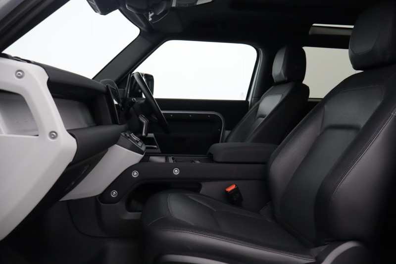 2023 (23) LAND ROVER DEFENDER 3.0 D250 X-Dynamic SE 90 3dr Auto 5232218