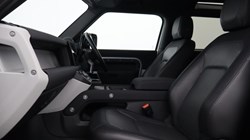 2023 (23) LAND ROVER DEFENDER 3.0 D250 X-Dynamic SE 90 3dr Auto 5232218