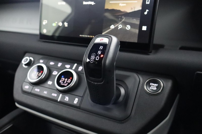 2023 (23) LAND ROVER DEFENDER 3.0 D250 X-Dynamic SE 90 3dr Auto 5232237