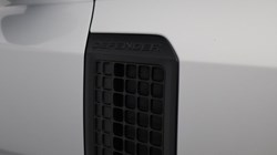 2023 (23) LAND ROVER DEFENDER 3.0 D250 X-Dynamic SE 90 3dr Auto 5232207