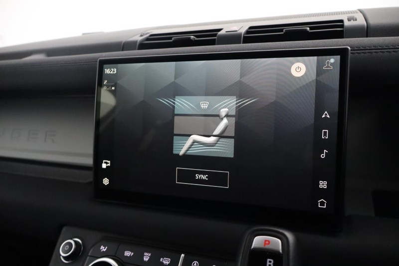 2023 (23) LAND ROVER DEFENDER 3.0 D250 X-Dynamic SE 90 3dr Auto 5232242