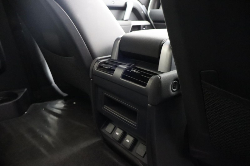 2023 (23) LAND ROVER DEFENDER 3.0 D250 X-Dynamic SE 90 3dr Auto 5232230