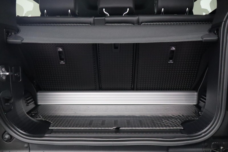 2023 (23) LAND ROVER DEFENDER 3.0 D250 X-Dynamic SE 90 3dr Auto 5232198