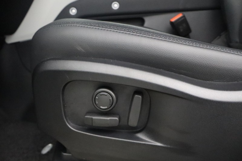 2023 (23) LAND ROVER DEFENDER 3.0 D250 X-Dynamic SE 90 3dr Auto 5232220