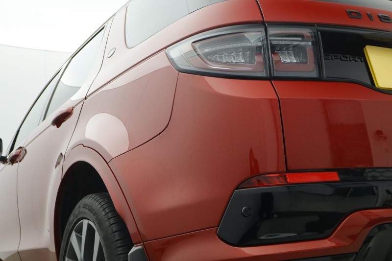 2022 (22) LAND ROVER DISCOVERY SPORT 2.0 D200 R-Dynamic SE 5dr Auto 5261893