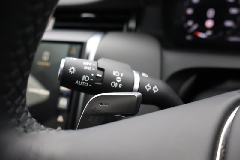 2024 (24) LAND ROVER DISCOVERY SPORT 2.0 D200 Dynamic HSE 5dr Auto [7 Seat] 5246713