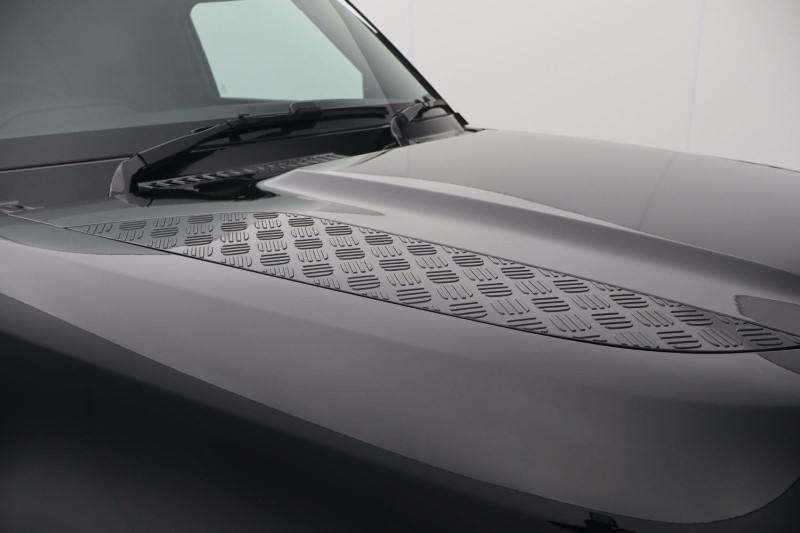 2025 (25) LAND ROVER COMMERCIAL DEFENDER 3.0 D350 Hard Top X-Dynamic HSE Auto [3 Seat] 5251429