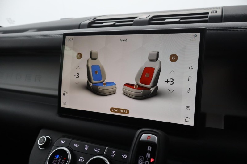 2025 (25) LAND ROVER COMMERCIAL DEFENDER 3.0 D350 Hard Top X-Dynamic HSE Auto [3 Seat] 5251446