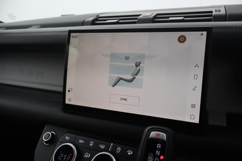 2025 (25) LAND ROVER COMMERCIAL DEFENDER 3.0 D350 Hard Top X-Dynamic HSE Auto [3 Seat] 5251447