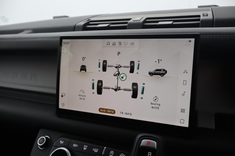 2025 (25) LAND ROVER COMMERCIAL DEFENDER 3.0 D350 Hard Top X-Dynamic HSE Auto [3 Seat] 5251448