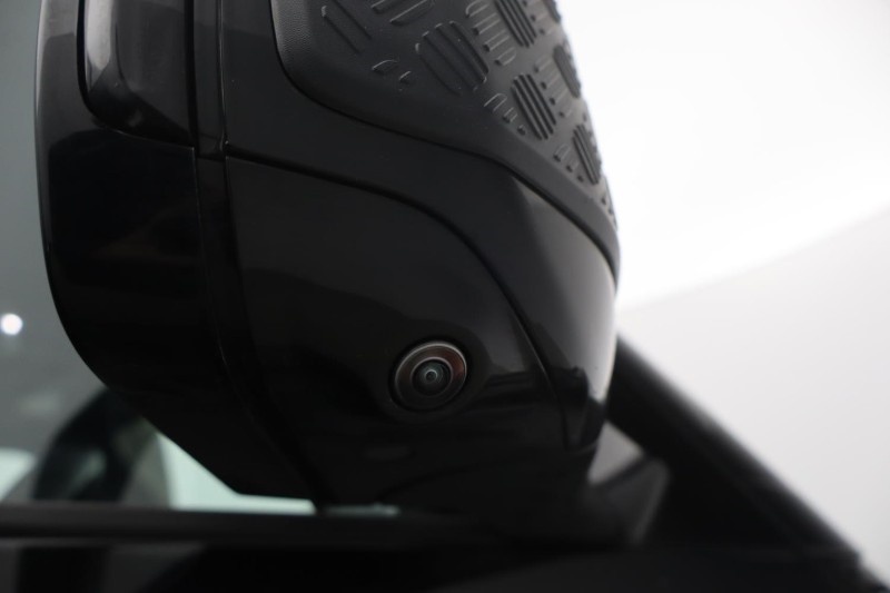 2025 (25) LAND ROVER COMMERCIAL DEFENDER 3.0 D350 Hard Top X-Dynamic HSE Auto [3 Seat] 5251423