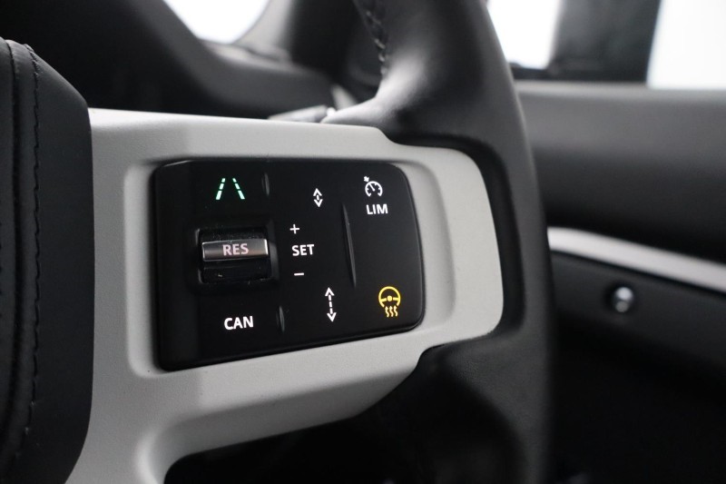 2025 (25) LAND ROVER COMMERCIAL DEFENDER 3.0 D350 Hard Top X-Dynamic HSE Auto [3 Seat] 5251456