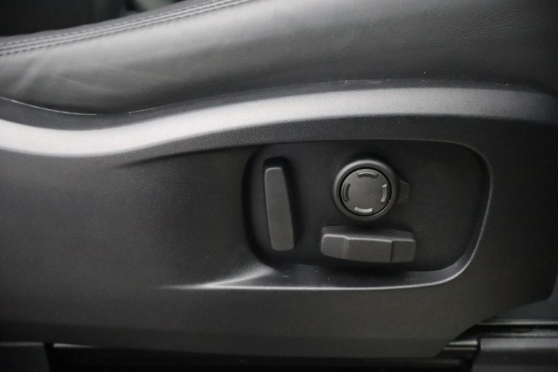 2025 (25) LAND ROVER COMMERCIAL DEFENDER 3.0 D350 Hard Top X-Dynamic HSE Auto [3 Seat] 5251439