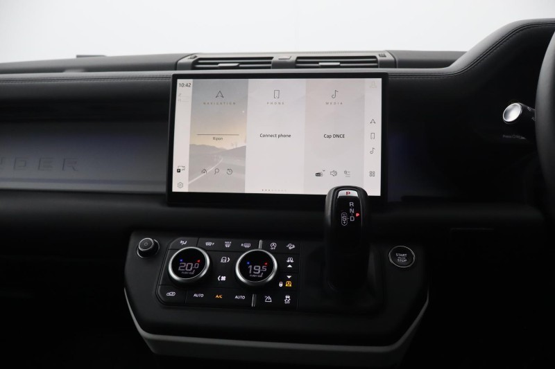 2025 (25) LAND ROVER COMMERCIAL DEFENDER 3.0 D350 Hard Top X-Dynamic HSE Auto [3 Seat] 5251461