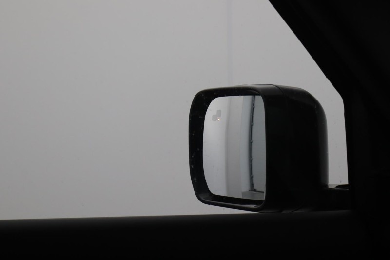 2025 (25) LAND ROVER COMMERCIAL DEFENDER 3.0 D350 Hard Top X-Dynamic HSE Auto [3 Seat] 5251441