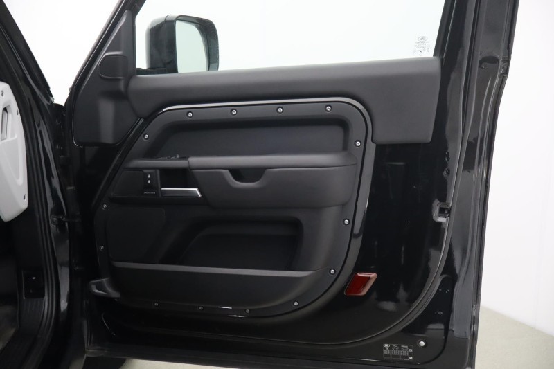 2025 (25) LAND ROVER COMMERCIAL DEFENDER 3.0 D350 Hard Top X-Dynamic HSE Auto [3 Seat] 5251435