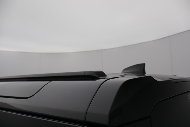 2025 (25) LAND ROVER COMMERCIAL DEFENDER 3.0 D350 Hard Top X-Dynamic HSE Auto [3 Seat] 5251964