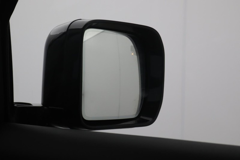 2025 (25) LAND ROVER COMMERCIAL DEFENDER 3.0 D350 Hard Top X-Dynamic HSE Auto [3 Seat] 5251999