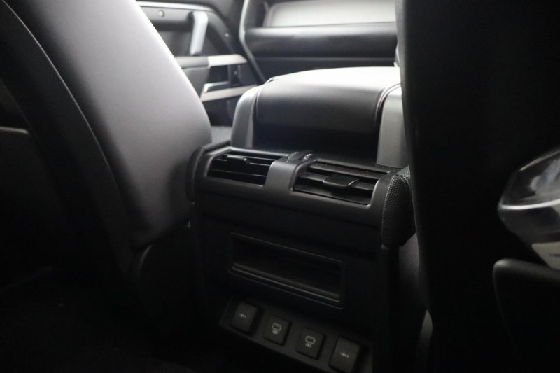 2021 (71) LAND ROVER DEFENDER 3.0 D250 X-Dynamic HSE 90 3dr Auto 5267875