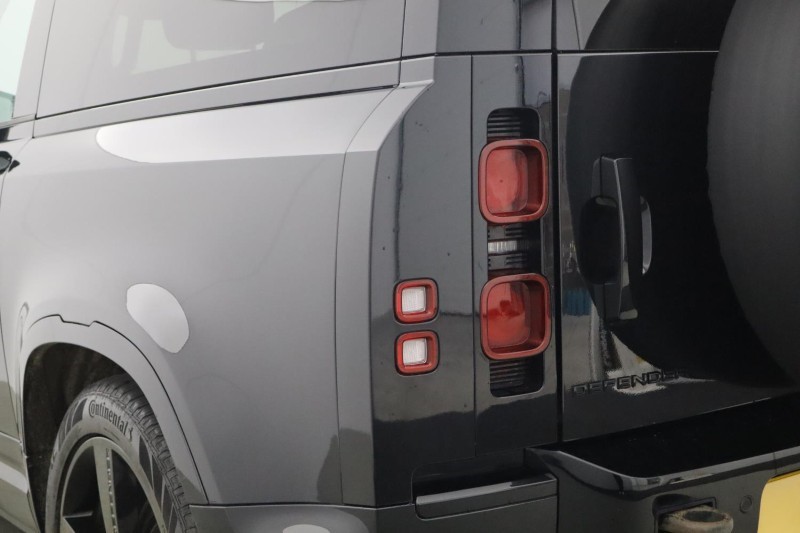 2021 (71) LAND ROVER DEFENDER 3.0 D250 X-Dynamic HSE 90 3dr Auto 5267856