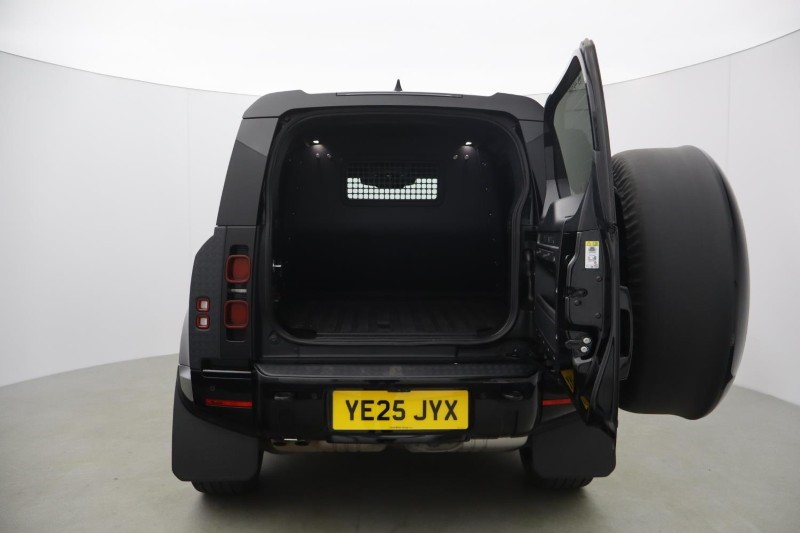 2025 (25) LAND ROVER COMMERCIAL DEFENDER 3.0 D350 Hard Top X-Dynamic HSE Auto [3 Seat] 5255767