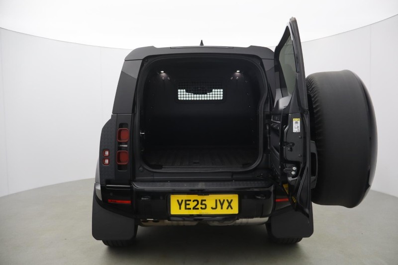 2025 (25) LAND ROVER COMMERCIAL DEFENDER 3.0 D350 Hard Top X-Dynamic HSE Auto [3 Seat] 5255768