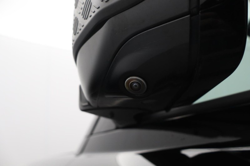 2025 (25) LAND ROVER COMMERCIAL DEFENDER 3.0 D350 Hard Top X-Dynamic HSE Auto [3 Seat] 5255773