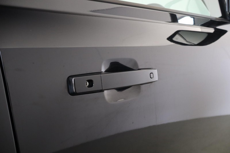 2025 (25) LAND ROVER COMMERCIAL DEFENDER 3.0 D350 Hard Top X-Dynamic HSE Auto [3 Seat] 5269139