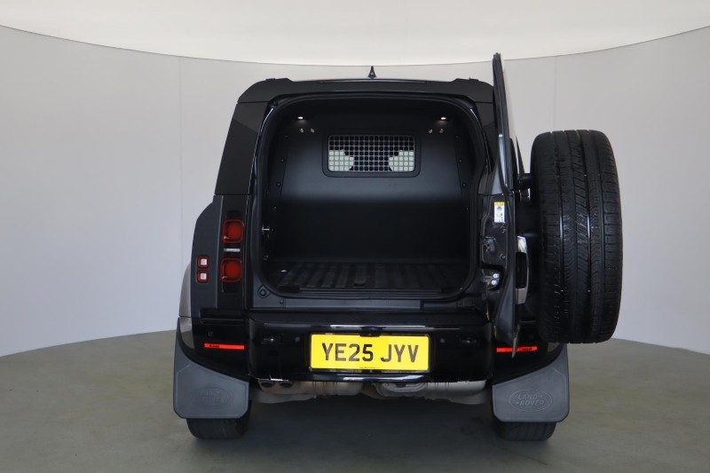 2025 (25) LAND ROVER COMMERCIAL DEFENDER 3.0 D350 Hard Top X-Dynamic HSE Auto [3 Seat] 5269133