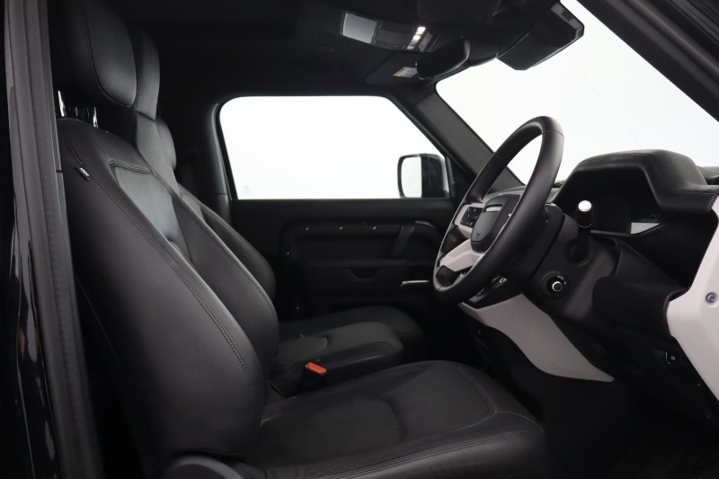 2025 (25) LAND ROVER COMMERCIAL DEFENDER 3.0 D350 Hard Top X-Dynamic HSE Auto [3 Seat] 5269147