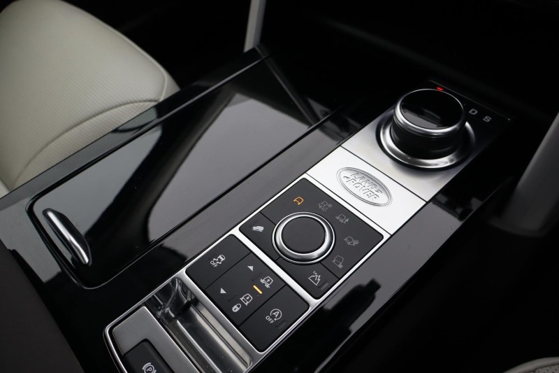 2019 (69) LAND ROVER DISCOVERY 3.0 SD6 HSE 5dr Auto 5252147