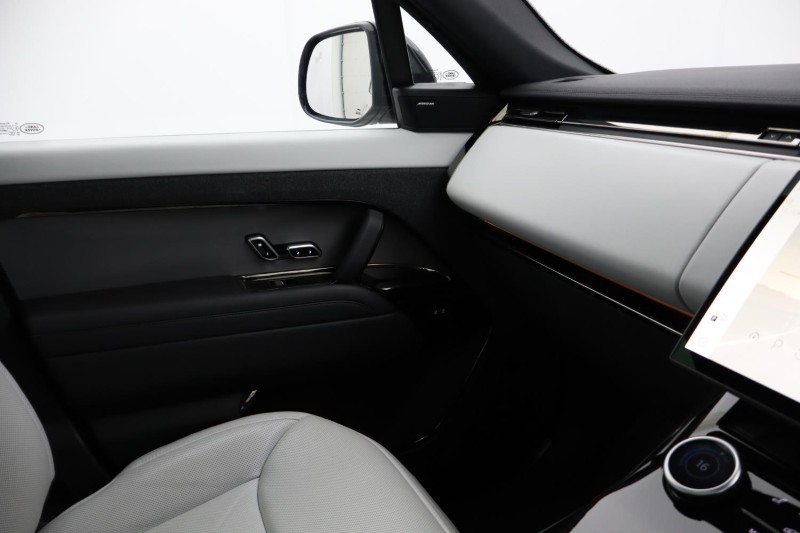 2022 (72) LAND ROVER RANGE ROVER SPORT 3.0 D300 Dynamic SE 5dr Auto 5242920