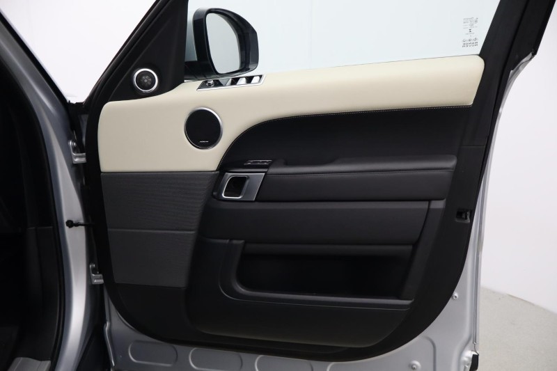 2022 (22) LAND ROVER RANGE ROVER SPORT 3.0 D300 HSE Silver 5dr Auto 5245840