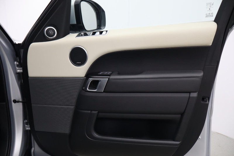 2022 (22) LAND ROVER RANGE ROVER SPORT 3.0 D300 HSE Silver 5dr Auto 5245869