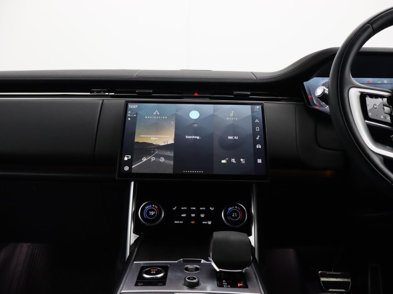 2022 (22) LAND ROVER RANGE ROVER 3.0 D300 SE 4dr Auto 5240336