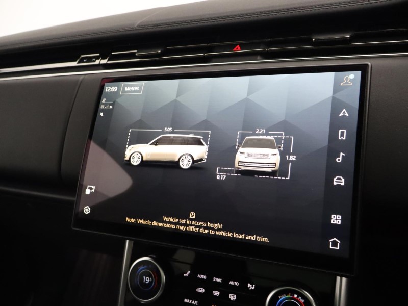 2022 (22) LAND ROVER RANGE ROVER 3.0 D300 SE 4dr Auto 5240346