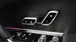 2022 (22) LAND ROVER RANGE ROVER 3.0 D300 SE 4dr Auto 5240355