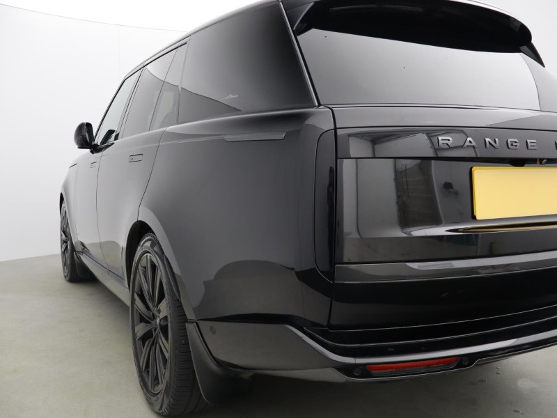 2022 (22) LAND ROVER RANGE ROVER 3.0 D300 SE 4dr Auto 5240305