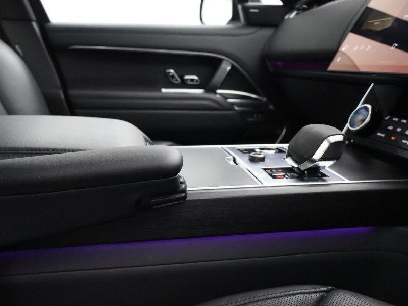 2022 (22) LAND ROVER RANGE ROVER 3.0 D300 SE 4dr Auto 5240325