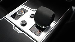 2022 (22) LAND ROVER RANGE ROVER 3.0 D300 SE 4dr Auto 5240354