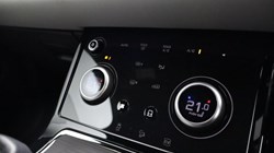 2023 (23) LAND ROVER RANGE ROVER EVOQUE 1.5 P300e R-Dynamic SE 5dr Auto 5240121