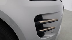 2023 (23) LAND ROVER RANGE ROVER EVOQUE 1.5 P300e R-Dynamic SE 5dr Auto 5240102