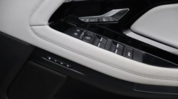 2023 (23) LAND ROVER RANGE ROVER EVOQUE 1.5 P300e R-Dynamic SE 5dr Auto 5240114