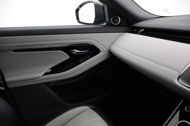 2023 (23) LAND ROVER RANGE ROVER EVOQUE 1.5 P300e R-Dynamic SE 5dr Auto 5240127