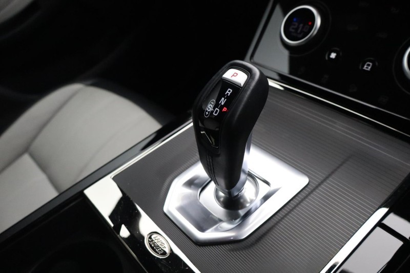 2023 (23) LAND ROVER RANGE ROVER EVOQUE 1.5 P300e R-Dynamic SE 5dr Auto 5240125