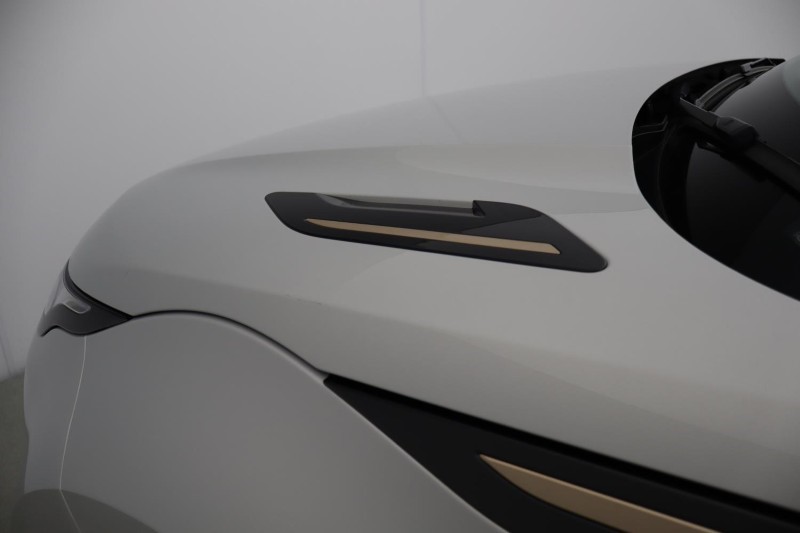 2023 (23) LAND ROVER RANGE ROVER EVOQUE 1.5 P300e R-Dynamic SE 5dr Auto 5240096